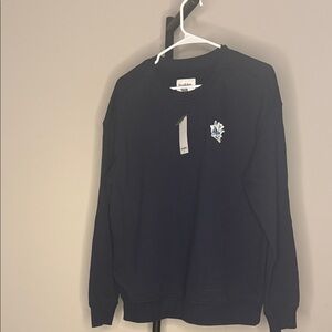 Goodfellow & Co Men’s Navy Crewneck Sweatshirt Embroidered Chest Logo Size M NWT